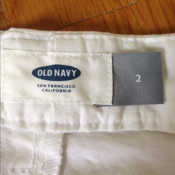 White Size 2 Old Navy Shorts - Picture 4 of 8